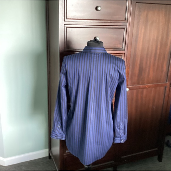 CHICO's Shirt No Iron Royal Blue & Black Button Front Long Sleeve EUC Sz 1= M(8) - Picture 4 of 10
